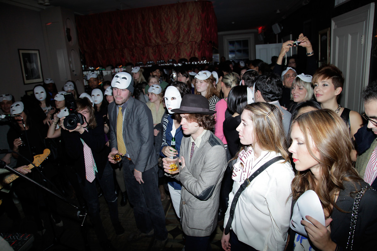 FACE OFF / DANCE OFF AT NORWOOD ARTS CLUB, PRESENTED BY XXXX MAGAZINE & JOSEPH GRAZI THE