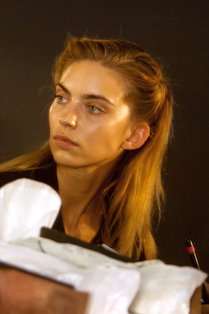 PFW-SS12_shiatzy_chen__Jodie_Talbot_Photo-21