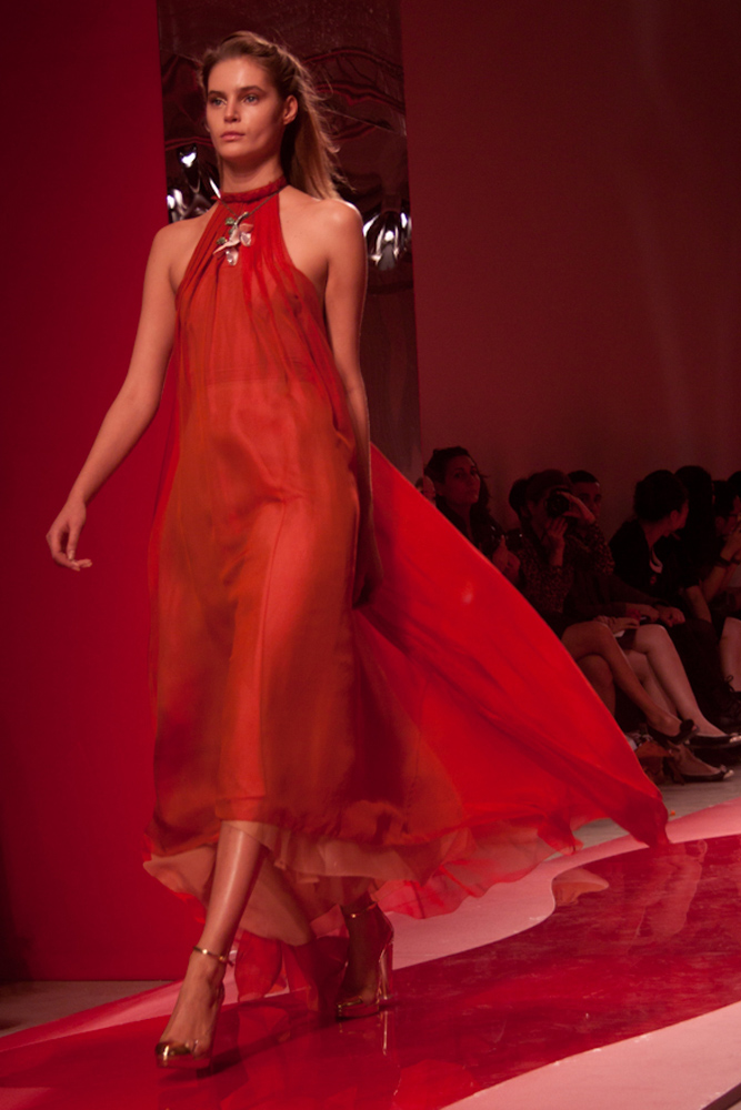 PFW-SS12_shiatzy_chen__Jodie_Talbot_Photo-41