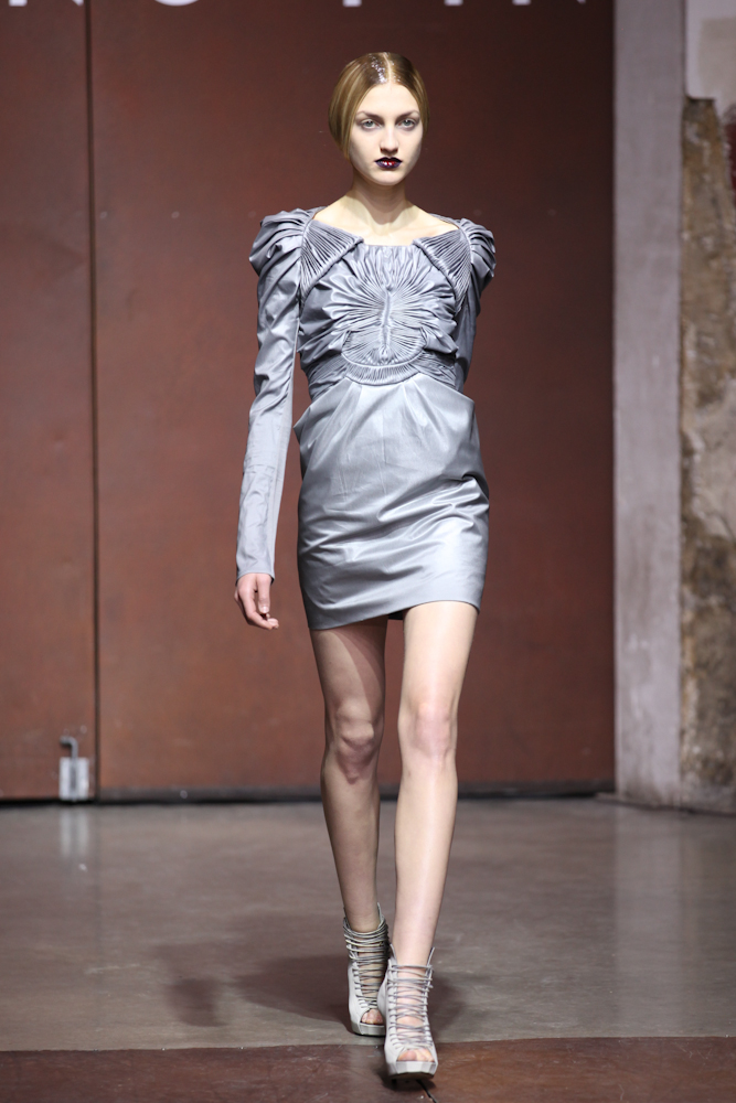 PFW-SS12-HC-yioing_yin-_Jodie_Talbot-4