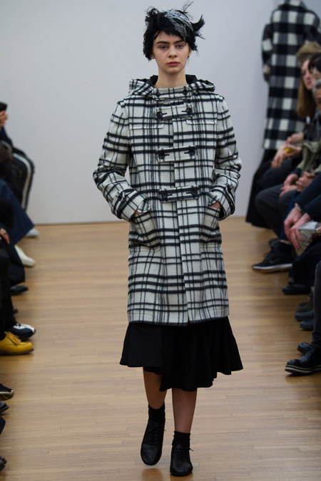 COMME DES GARCONS - PARIS - FALL/WINTER 2014 RUNWAY SHOW | THE UNTITLED ...