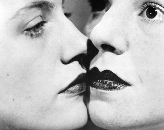 manray thekiss 1930 PW