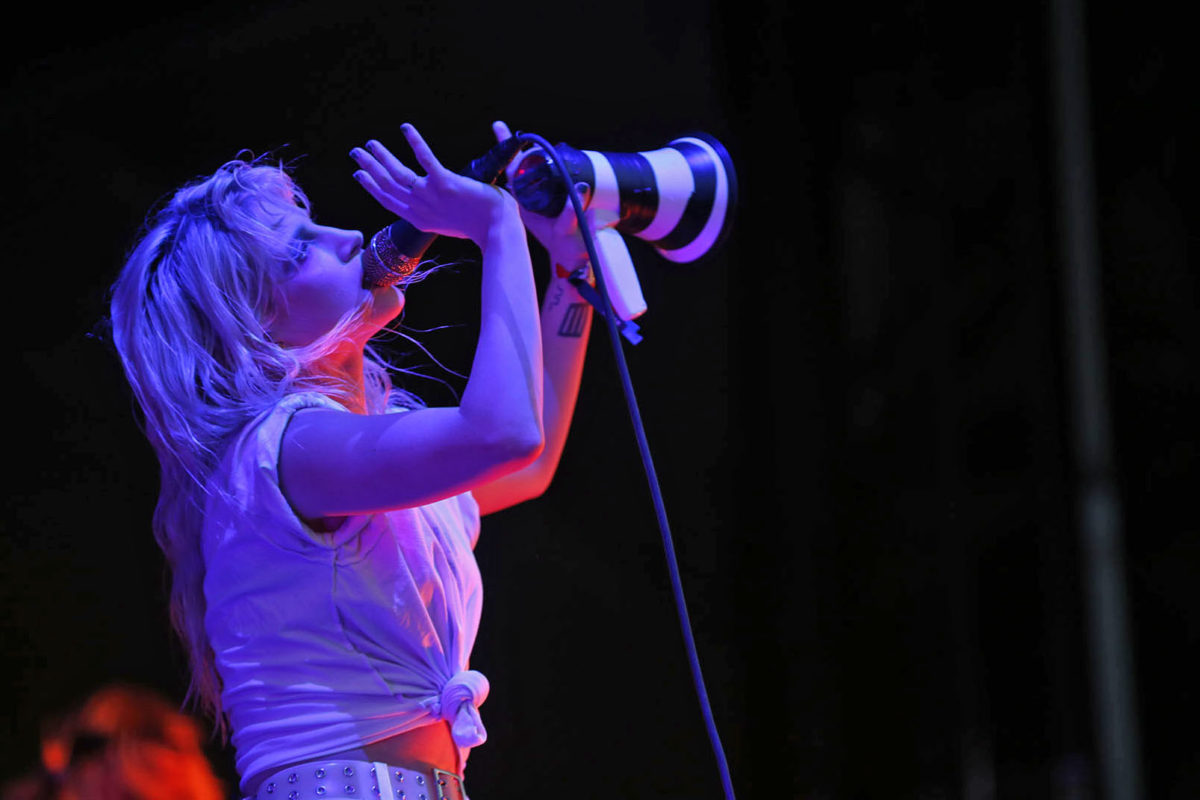 Paramore CarlyBoyle J9U8883