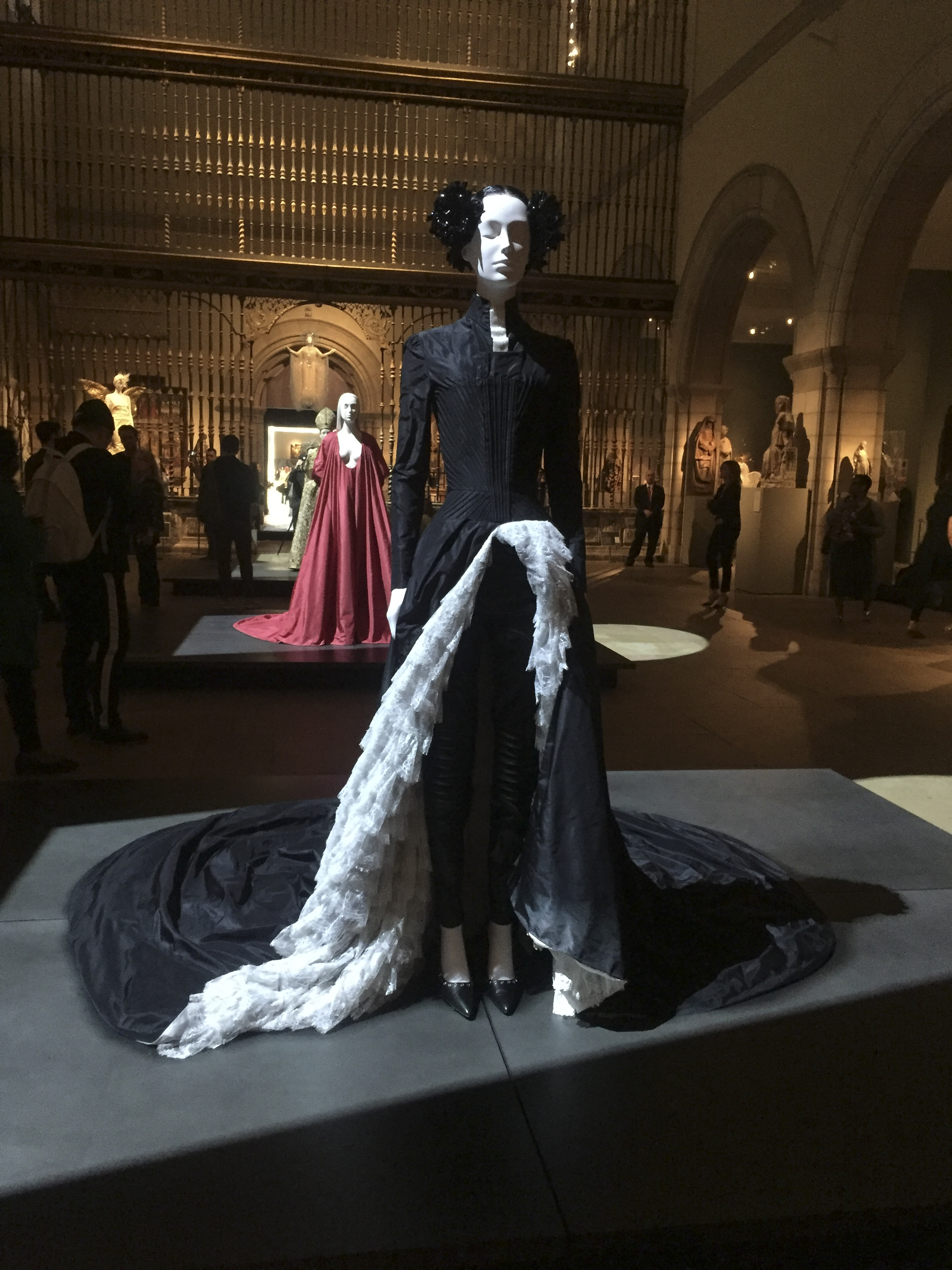 PREVIEW THE MET GALA EXHIBITION, 'HEAVENLY BODIES: FASHION AND THE ...
