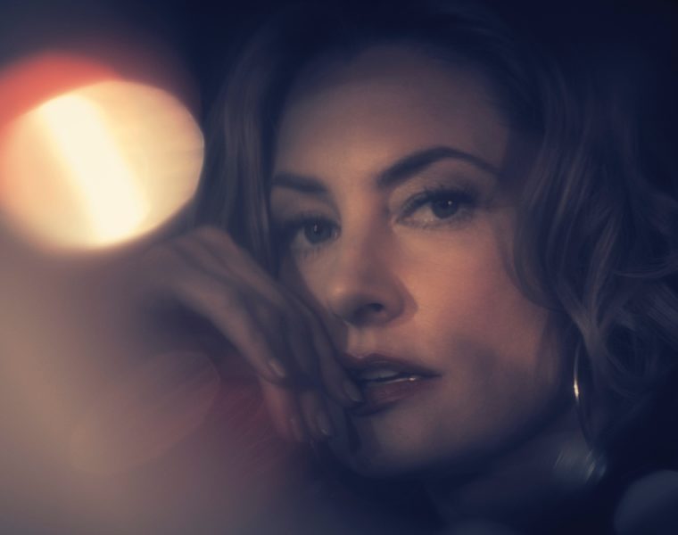 madchen amick featured