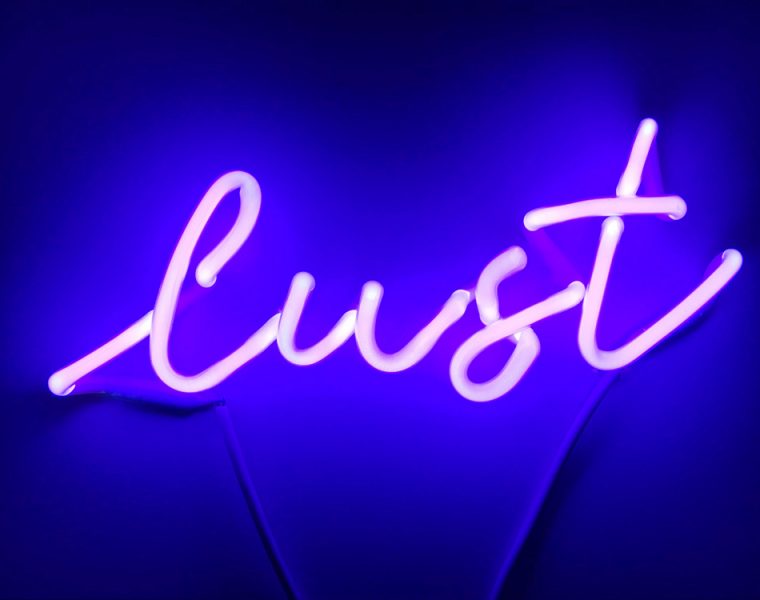 INDIRA CESARINE 22lust voilet22 NEON LIGHT SCULPTURE 2018 preview