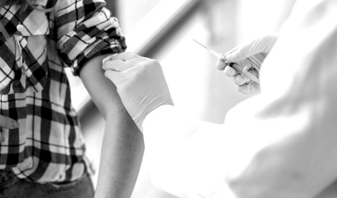 vaccine preview blackwhite