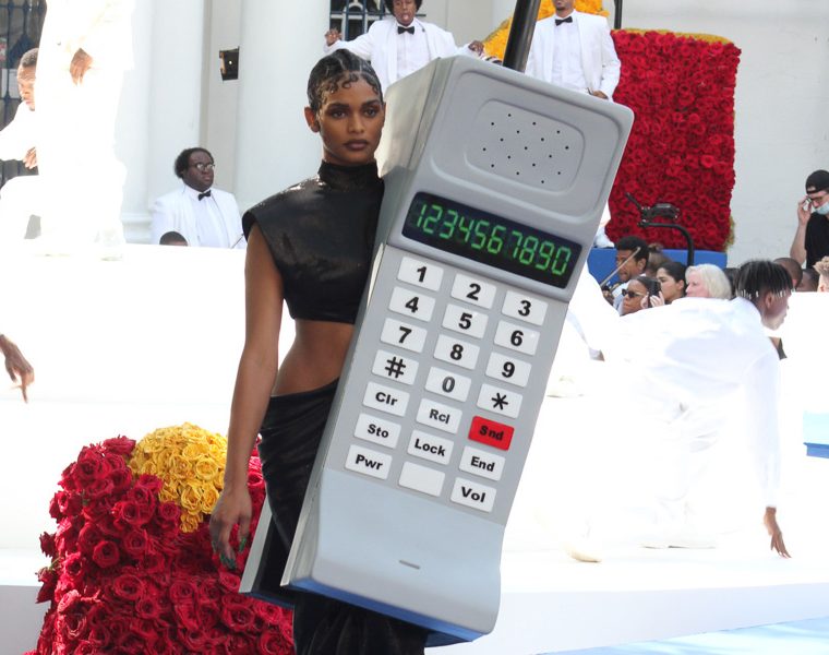 Pyer Moss Haute Couture 2021 The Untitled Magazine Photos by Jeffrey Gamble 021 x