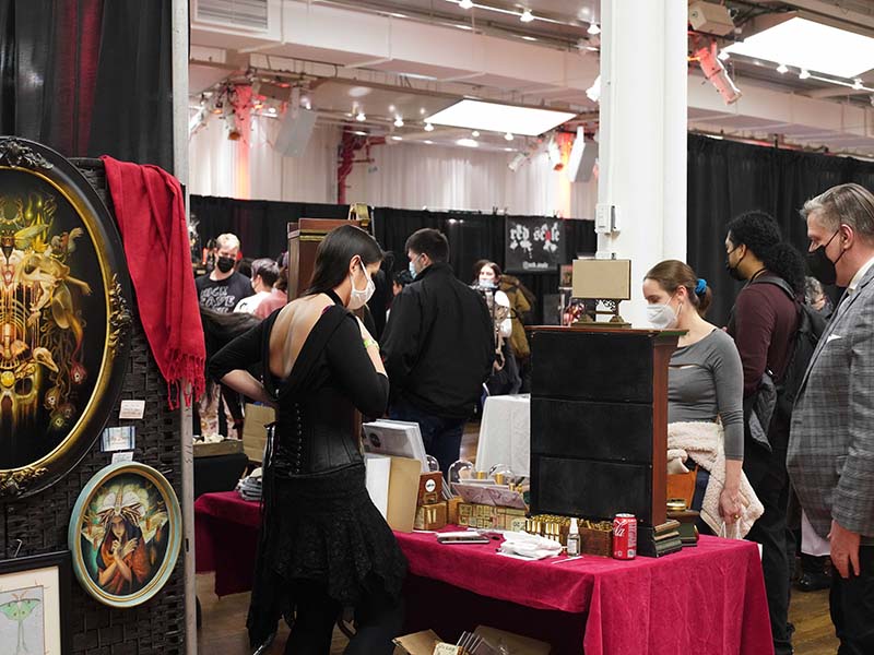 THE ODDITIES FLEA MARKET RETURNED TO NYC ON DECEMBER 4TH THE UNTITLED