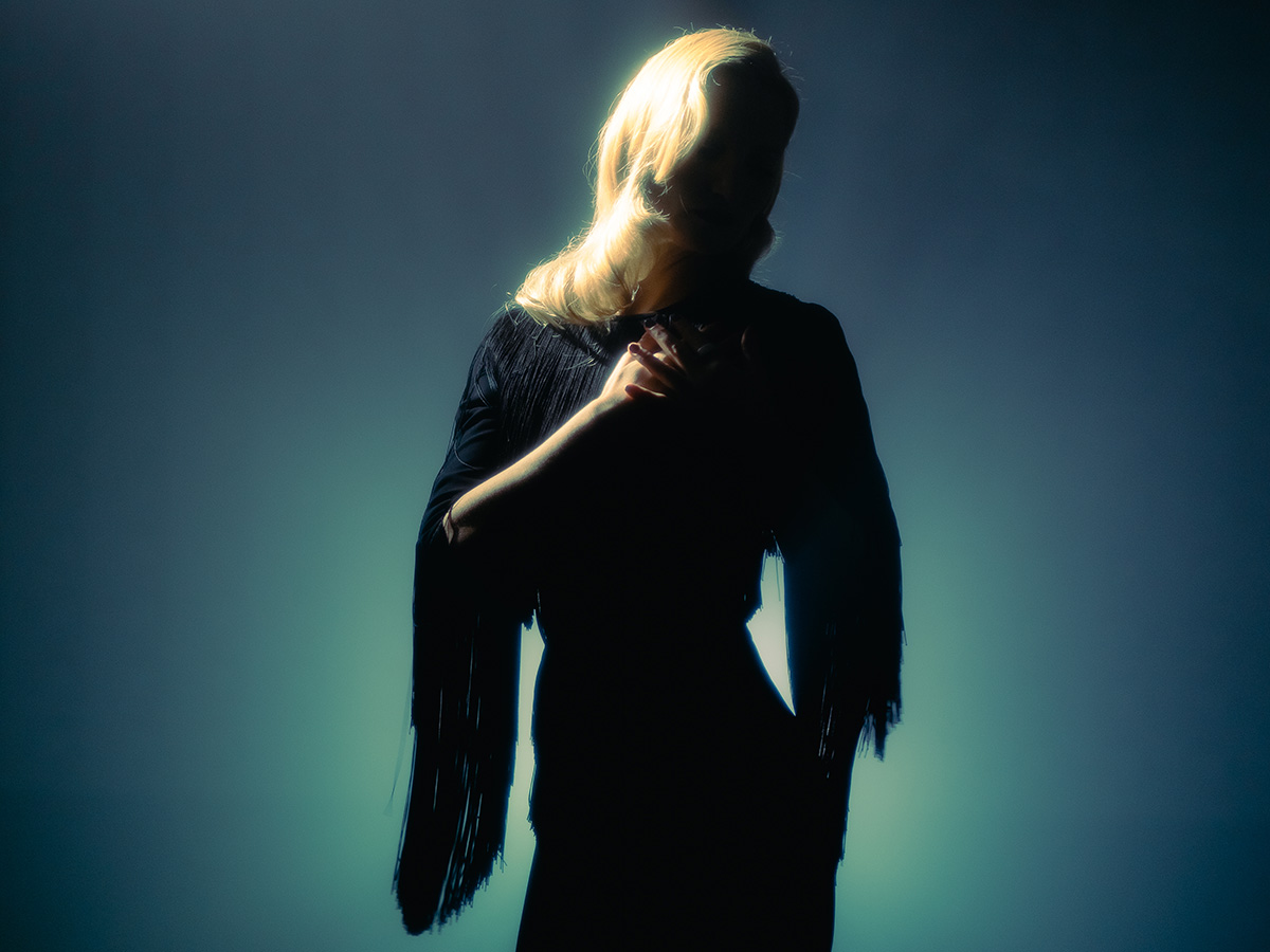 NYC ALT-POP ARTIST CULT OF VENUS DROPS NEW TRACK “TIME CAPSULE