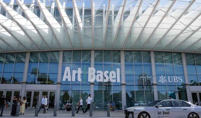 Art Basel Miami 2021, New Adventures + The Classics: MiamiCurated