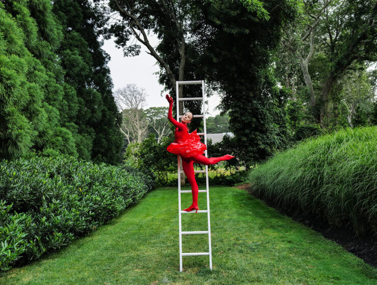 ALBA VINTON Performs Ophelia image 2