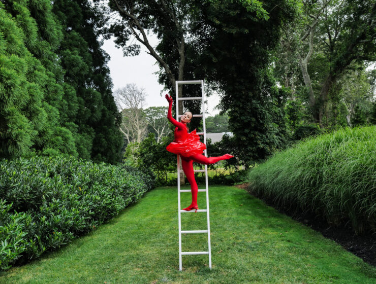 ALBA VINTON Performs Ophelia image 2
