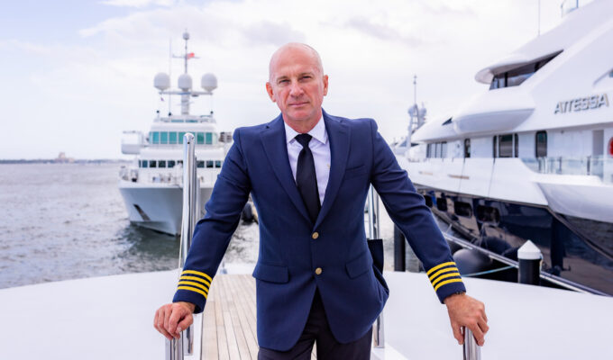 Captain Kerry MG 3772 Bravo Preview