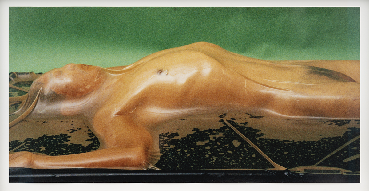 Harley Weir Birth C type. Courtesy of Homecoming Gallery.