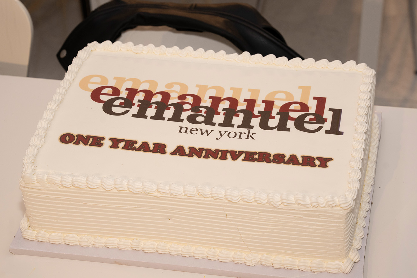 40816414 Atmosphere Anniversary Cake