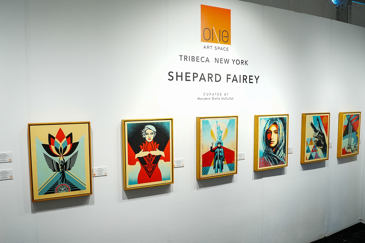 40826239 Shepard Fairey LR